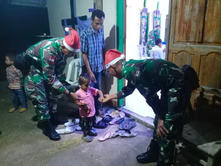 Tak Hanya Amankan Tapal Batas Negara, Pos Haumeniana Satgas Yonkav 6/Naga Karimata Laksanakan Pengamanan Di Gereja Dan Rumah Masyarakat 