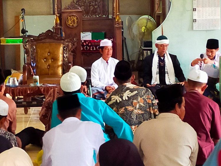 Dr. H. Ali Azhar, S. Sos., MH Memberikan Tausiah Hikmah Isra' Mi'raj Nabi Muhammad SAW 1445 H di Masjid Jami' Attaqwa, Dusun Kampung Baru