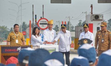 Pangdam I/BB Mendampingi Presiden Jokowi dalam Peresmian Gerbang Tol Lima Puluh dan Pertemuan dengan Peserta JKN-KIS