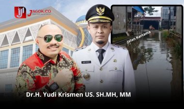 Tanpa Hujan, Genangan Air Selalu Muncul di Depan Kantor Empat Media di Jalan Kartama Pekanbaru