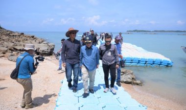 Bupati dan Wabup Rokan Hilir Kunjungi Pulau Jemur, Destinasi Bahari Perbatasan yang Mempesona