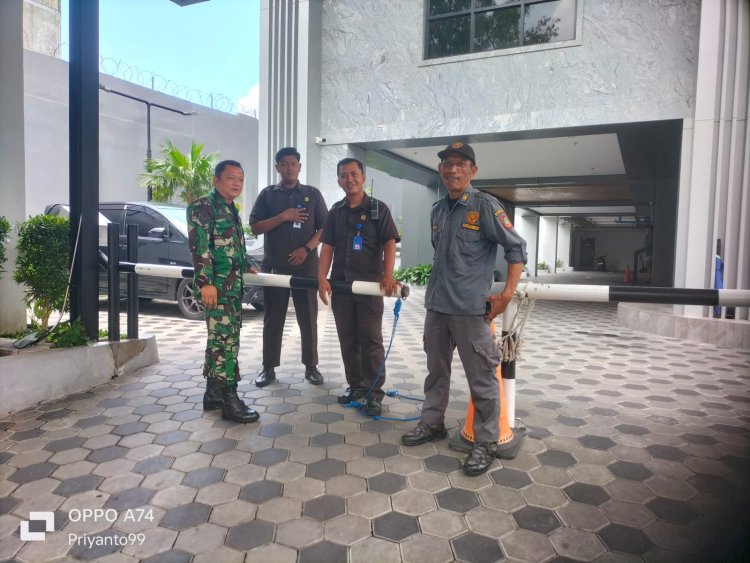 Aksi Humanis Babinsa di Hotel Moxy Surakarta