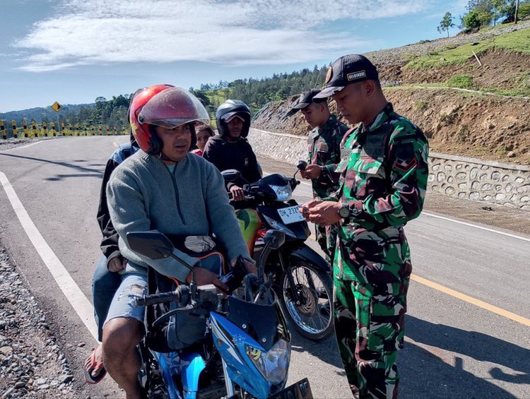 Satgas Pamtas RI-RDTL Pos Oelbinose Gelar Sweeping di Perbatasan TTU