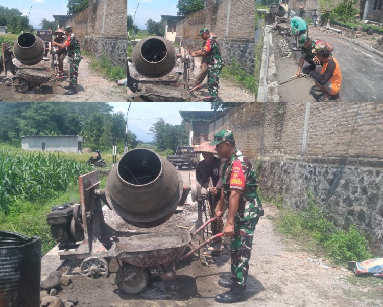 Gotong Royong Babinsa dan Warga Desa Telawong Boyolali Bangun Jalan Desa