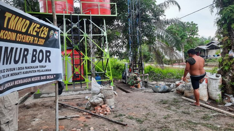 Instalasi Pipa Rampung 100 Persen, Fasilitas Sumur Bor TMMD Ke-129 Kodim 0313/KPR Masuki Tahap Finis. 