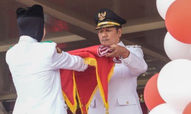 PLT Bupati Muklisin Pimpin Upacara HUT ke-81 RI di Kuansing