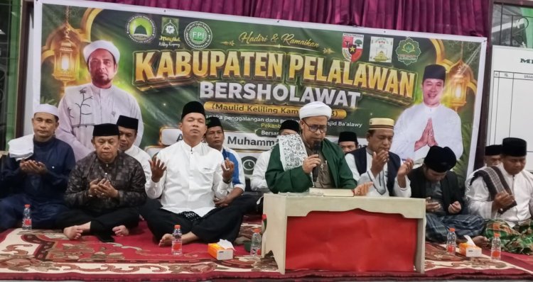 Kabupaten Pelalawan Bersholawat, Ratusan Jamaah Bersatu Panjatkan Doa di Tengah Kemarau dan Ancaman Karhutla